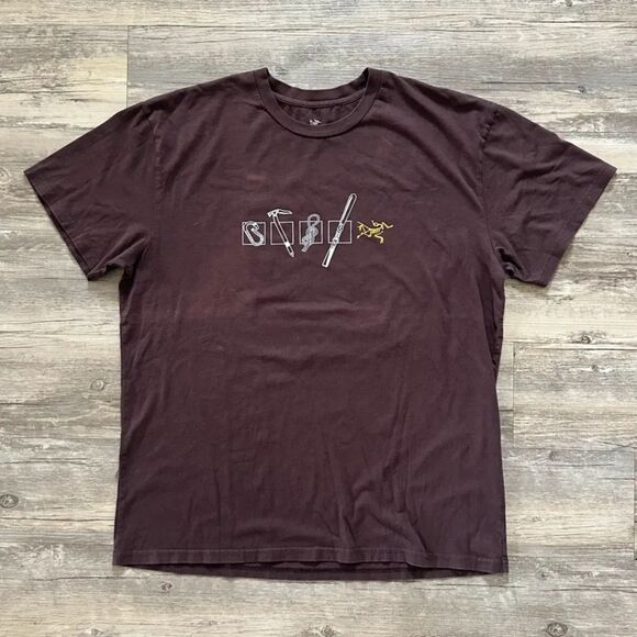 Vintage 2000s Arcteryx Outdoor Hiking Tools T Shirt Size XL - Picture 1 of 4